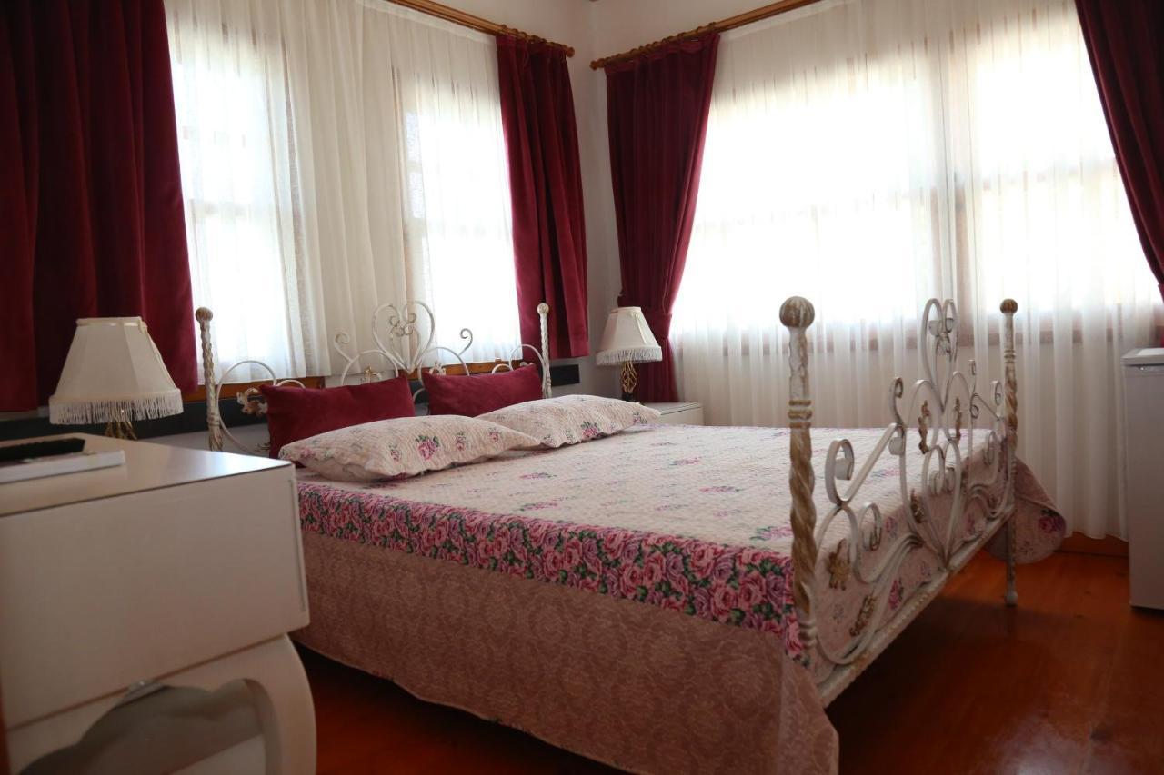 Yali Konak Butik Otel Golcuk Exterior foto
